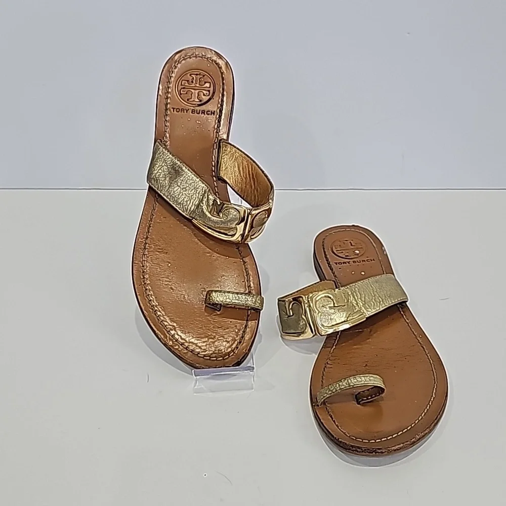 Tory Burch Gold Metallic leather sandals Size 8.5 Toe ring